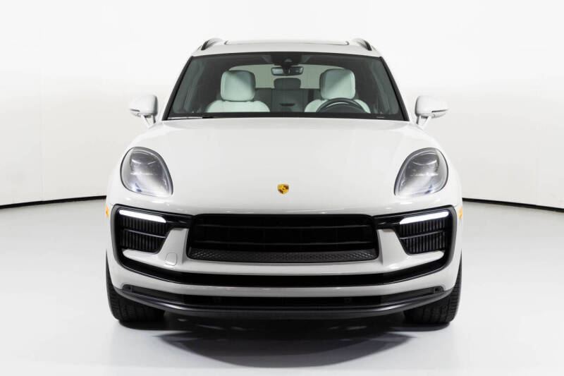 2022 Porsche Macan S