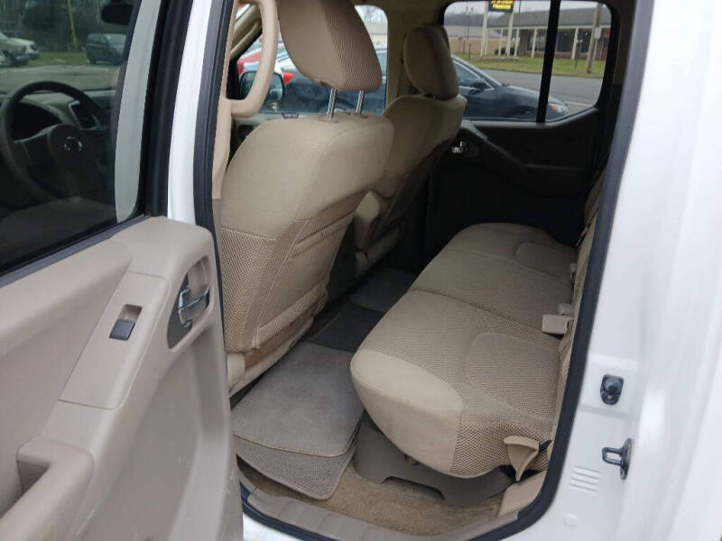 2011 Nissan Frontier S