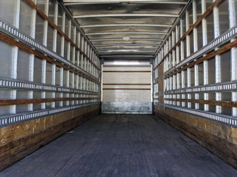 2018 Freightliner M2 106