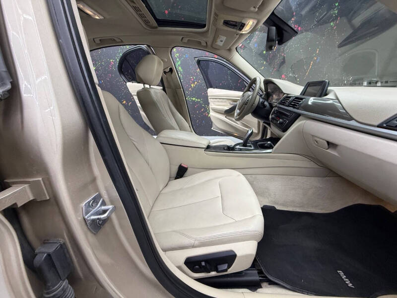 2013 BMW 3 Series 328i