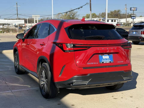 2025 Lexus NX 250 Premium