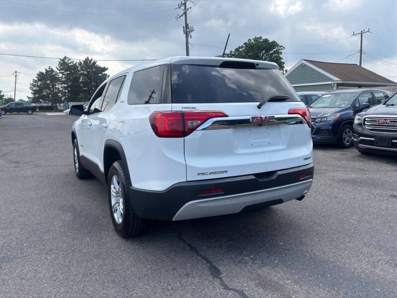 2017 GMC Acadia SLE-1