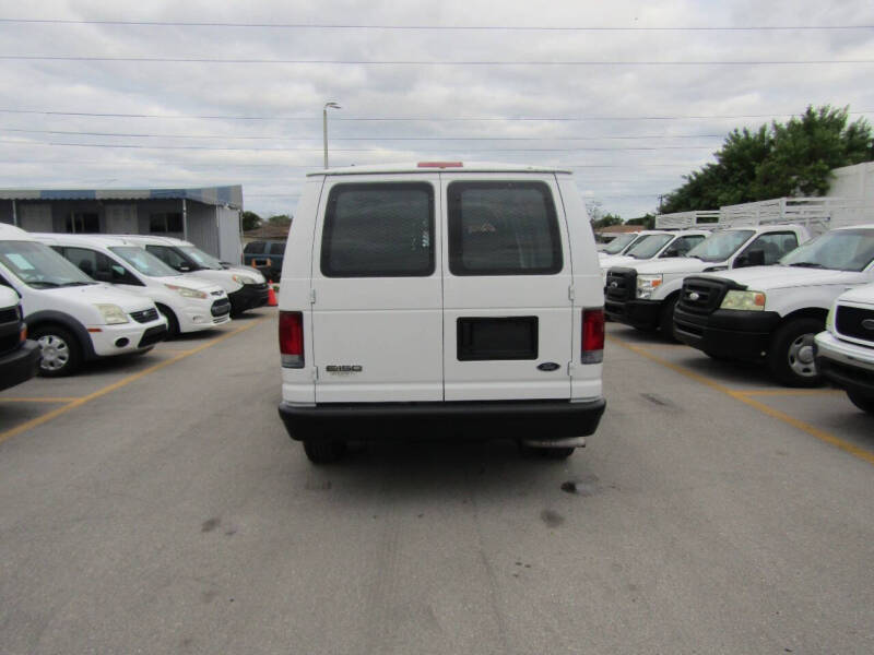 2008 Ford E-Series Econoline Van Commercial photo 6