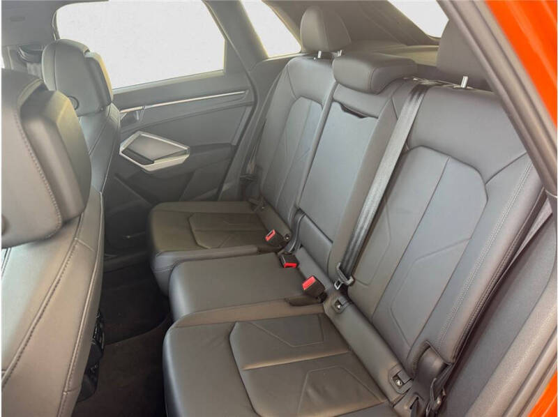 2023 Audi Q3 quattro S line Premium 45 TFSI