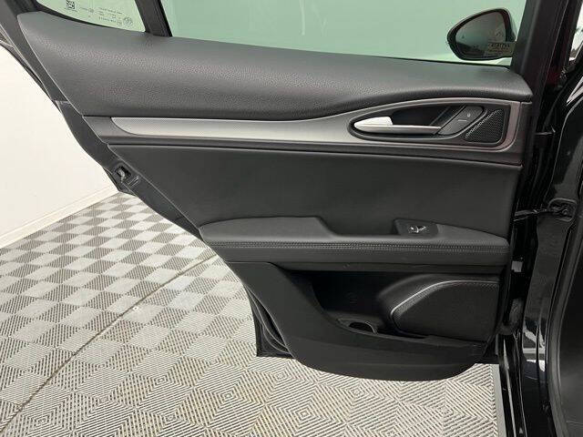 2023 Alfa Romeo Stelvio Veloce