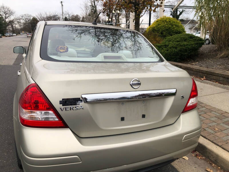 2007 Nissan Versa S photo 4