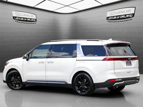 2024 Kia Carnival SX