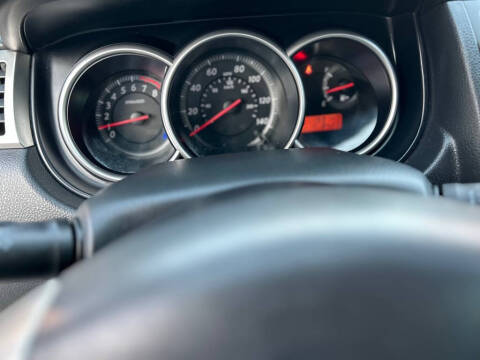 2011 Nissan Versa 1.8 S