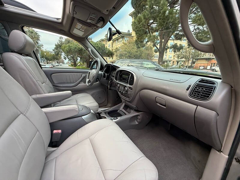 2004 Toyota Sequoia Limited