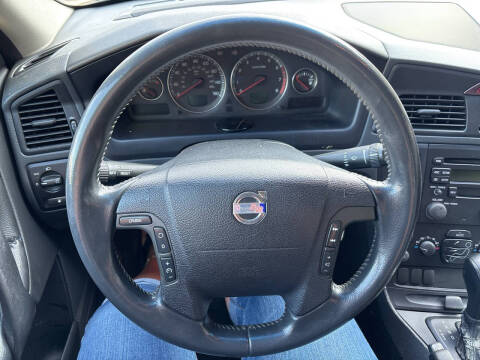 2004 Volvo XC70