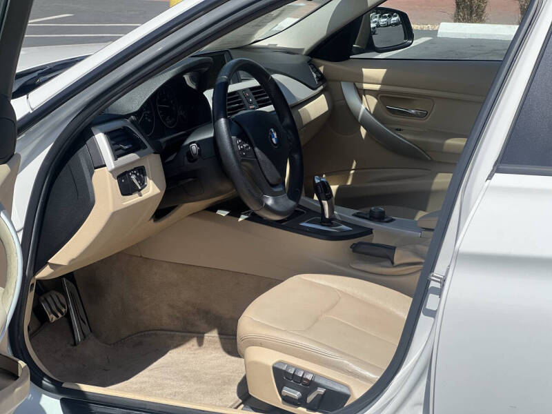 2016 BMW 3 Series 320i