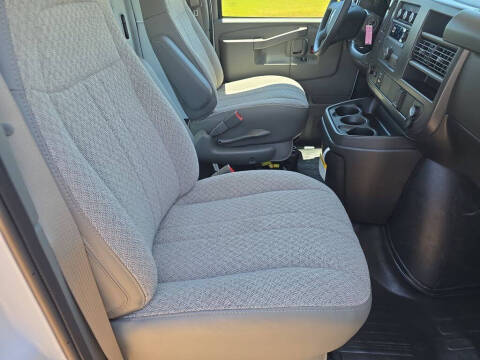 2026 GMC Savana 2500