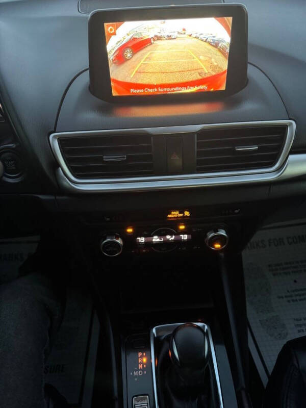 2017 Mazda MAZDA3 Touring