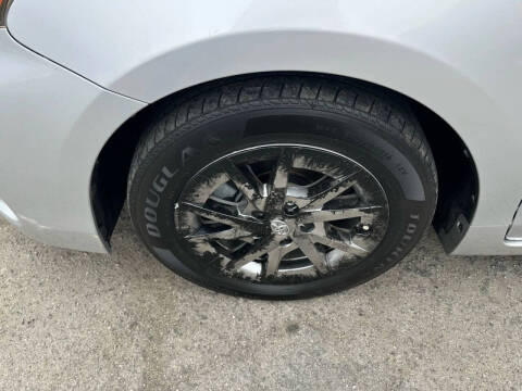 2015 Toyota Prius v Three