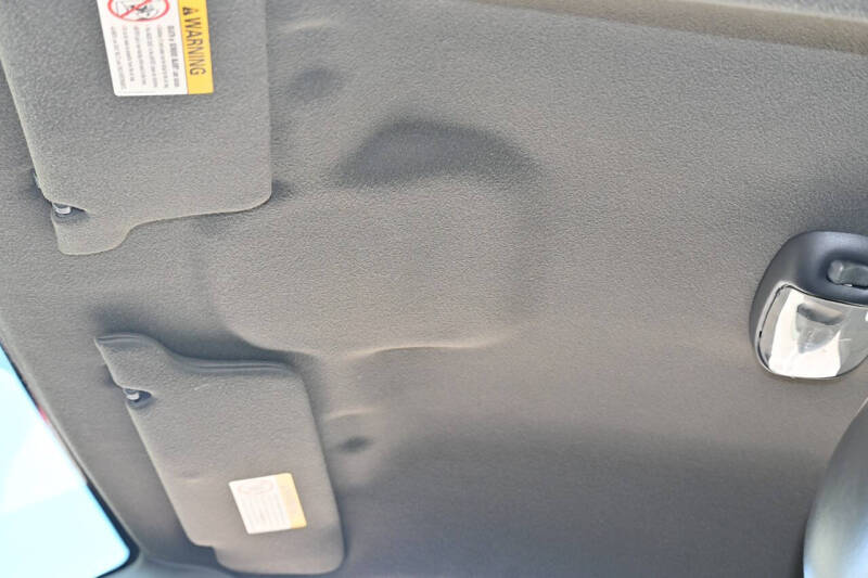 2004 Ford Mustang Mach 1 Premium