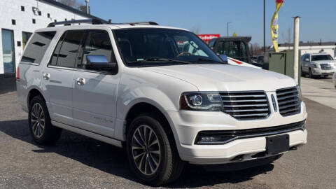 2016 Lincoln Navigator Select