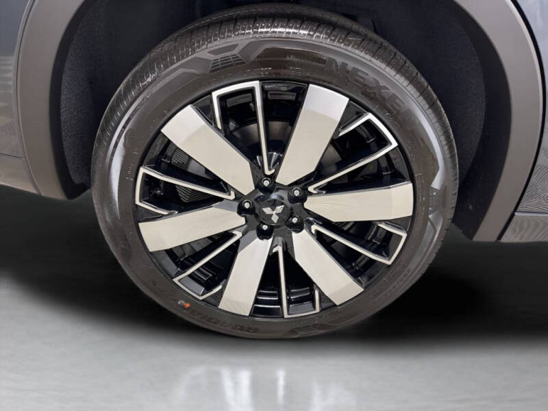 2026 Mitsubishi Outlander PHEV SEL