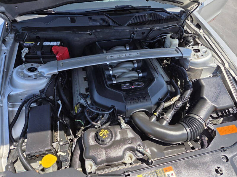 2011 Ford Mustang GT Premium