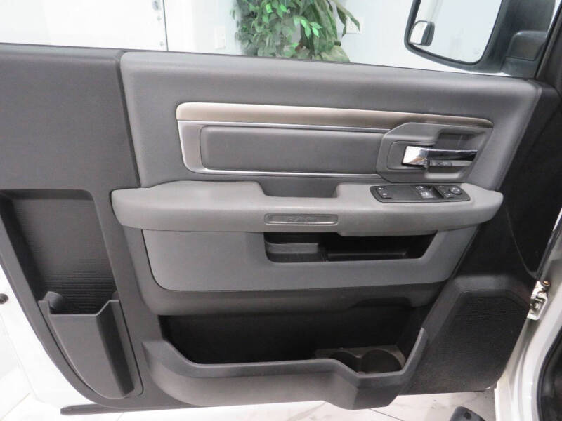 2013 RAM 1500 SLT
