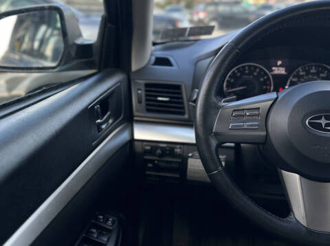 2011 Subaru Legacy 2.5i Premium