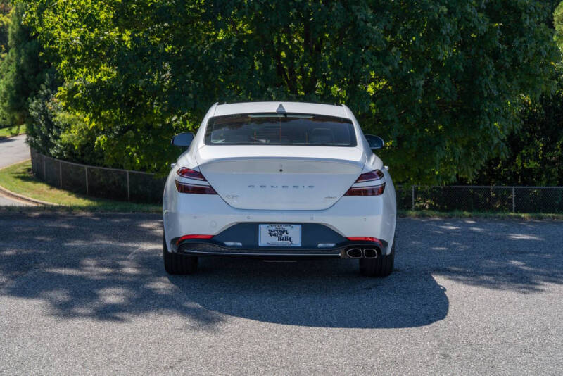 2022 Genesis G70