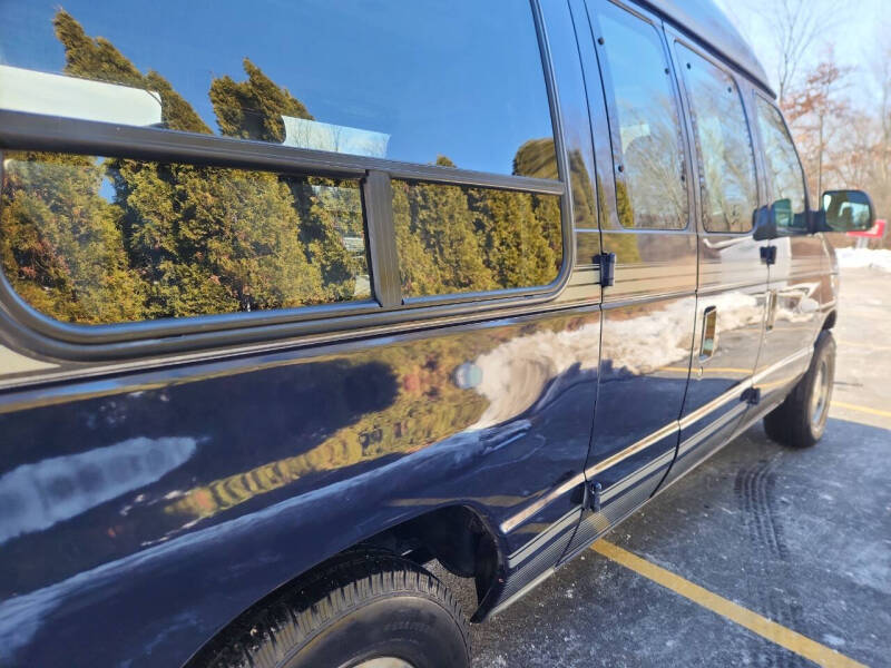 2002 Ford E-Series E-150