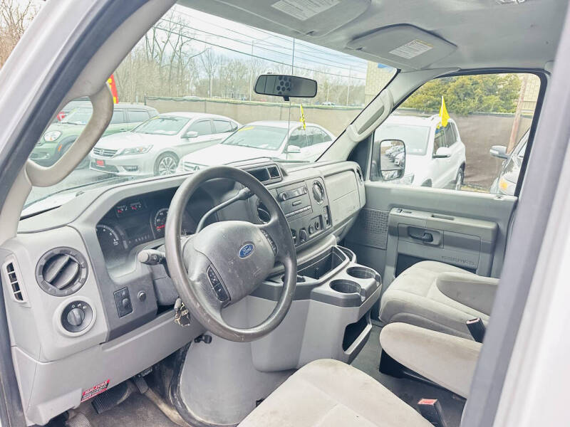 2013 Ford E-Series E-250