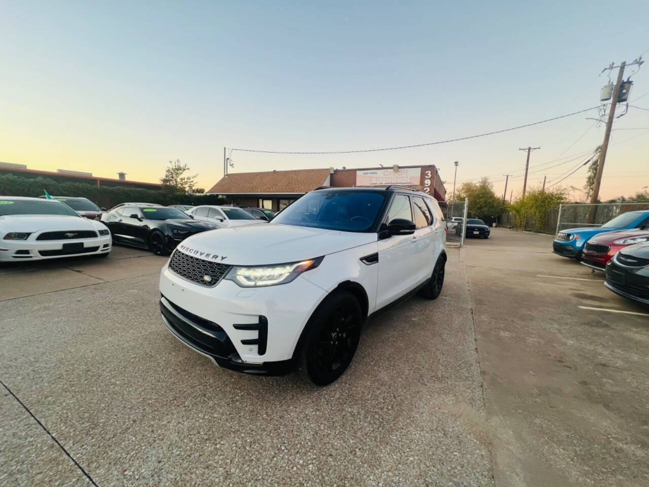 2018 Land Rover Discovery for sale at Drive Way Autos in Garland, TX