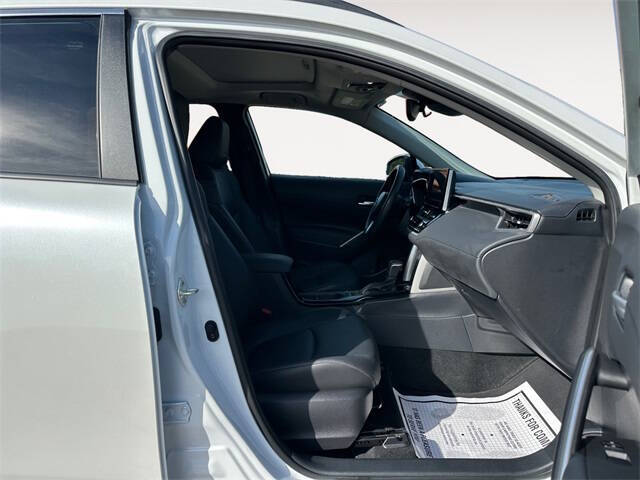 2023 Toyota Corolla Cross XLE