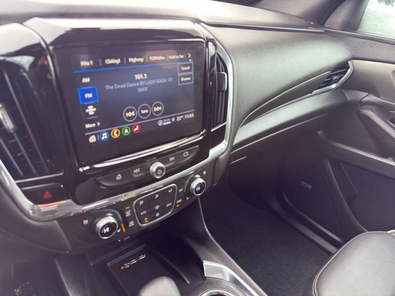 2023 Chevrolet Traverse Premier