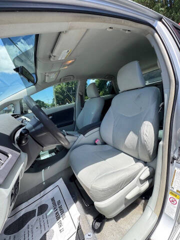 2010 Toyota Prius II