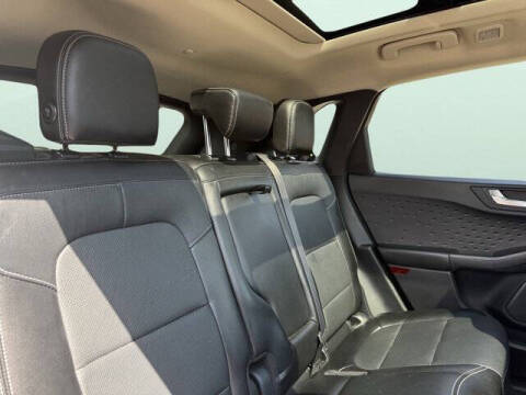 2020 Ford Escape Hybrid Titanium