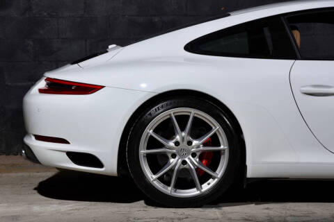 2019 Porsche 911 Carrera S