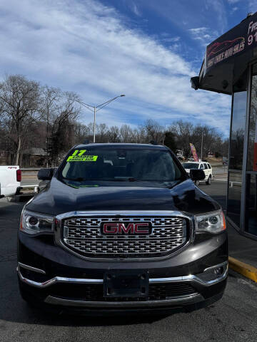 2017 GMC Acadia Denali