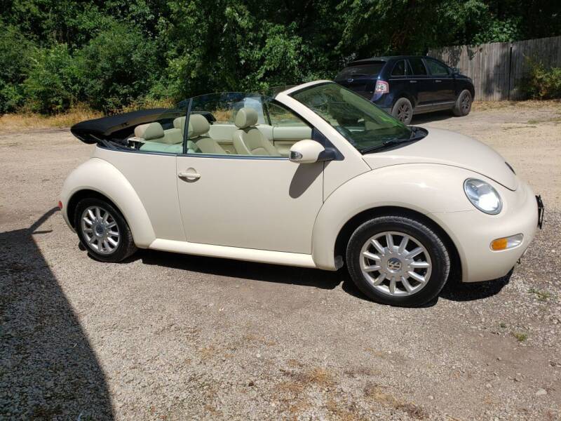 2004 Volkswagen New Beetle for sale at Northwoods Auto & Truck Sales in Machesney Park IL