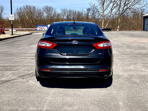 2015 Ford Fusion SE