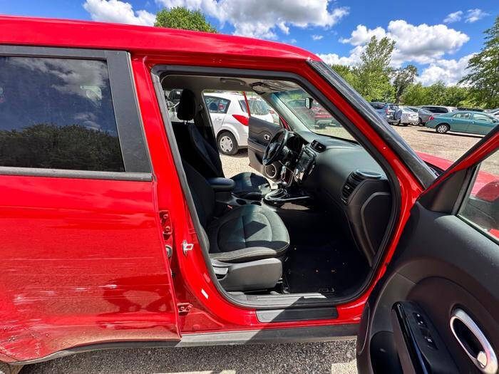 2016 Kia Soul +