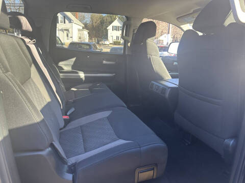 2017 Toyota Tundra SR5