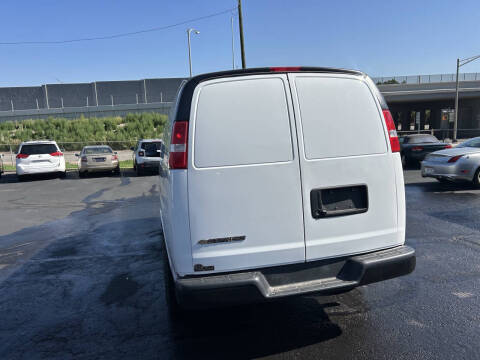 2020 Chevrolet Express 2500