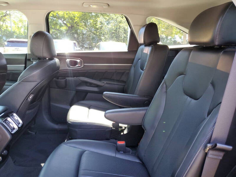 2023 Kia Sorento SX