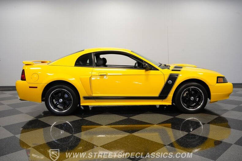 2004 Ford Mustang GT Deluxe