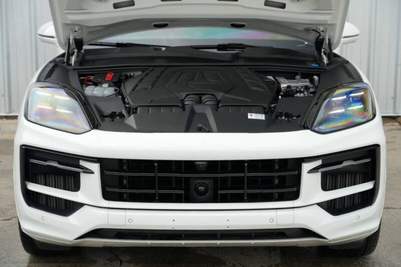 2024 Porsche Cayenne S