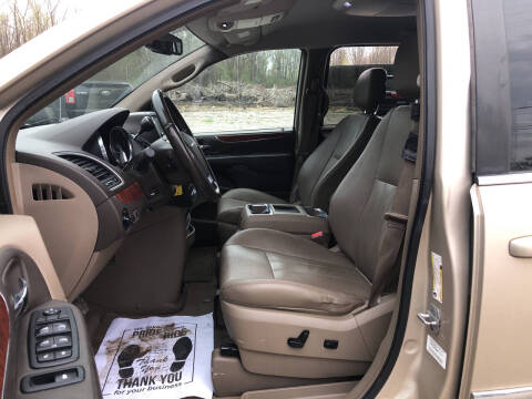 2012 Chrysler Town and Country Touring