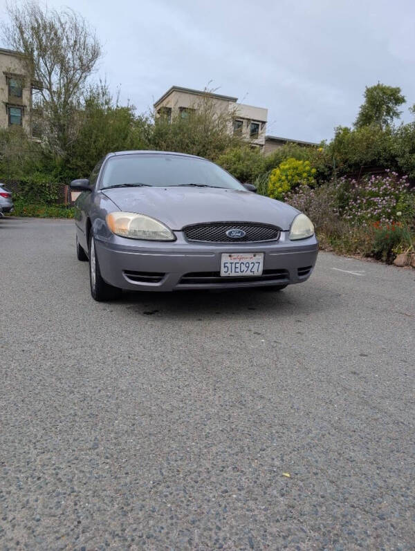2006 Ford Taurus SE