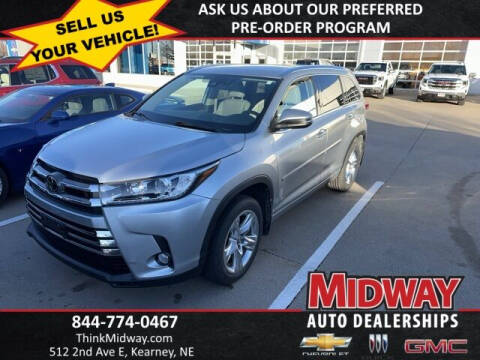 2018 Toyota Highlander for sale at Midway Auto Outlet in Kearney NE