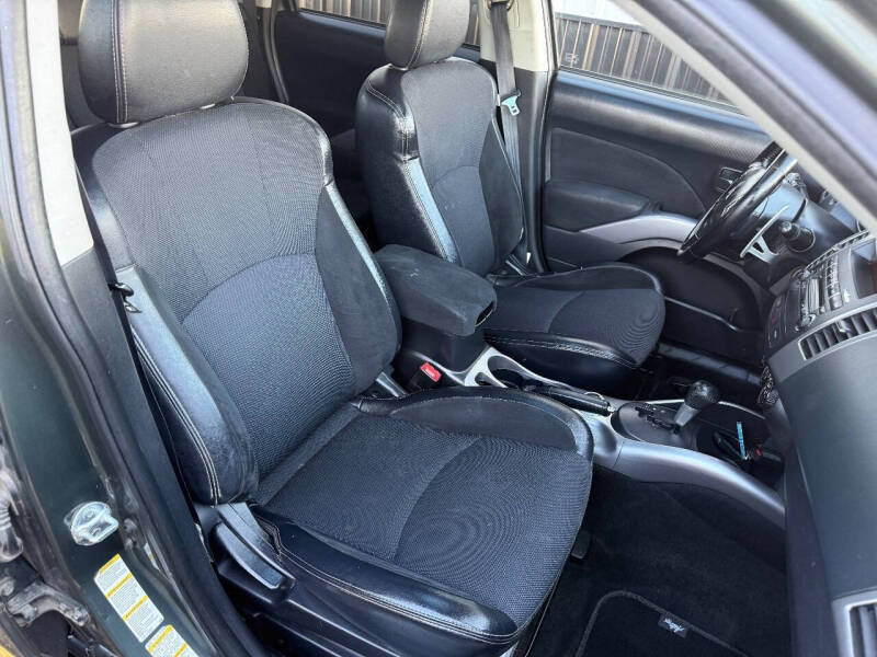 2008 Mitsubishi Outlander SE