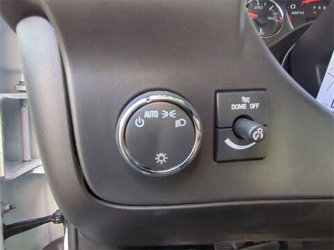 2025 Chevrolet Express 3500