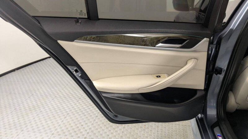 2018 BMW 5 Series 530i