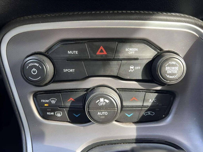 2020 Dodge Challenger SXT