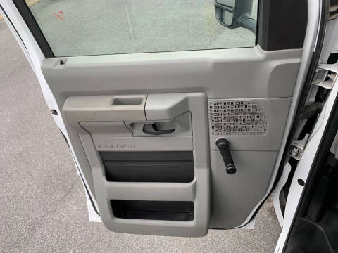 2019 Ford E-Series